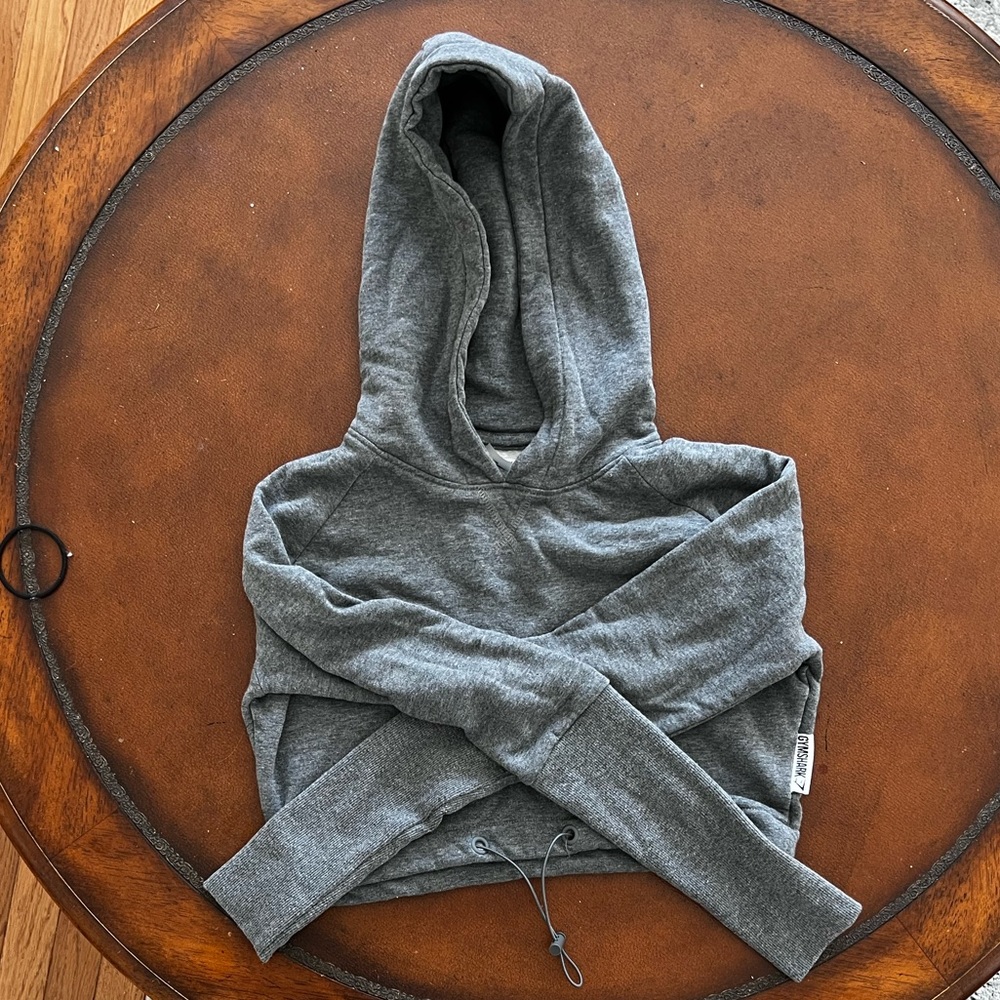 Cropped Gymshark hoodie